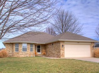 517 Osage Road, Willard, MO 65781