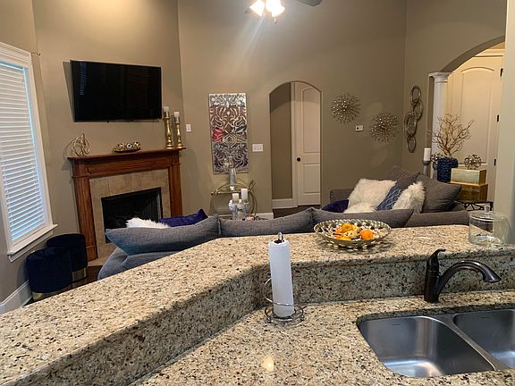 3rd image of 5054 Garner Ln