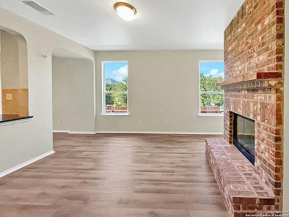 4th image of 8426 Brazos Point
