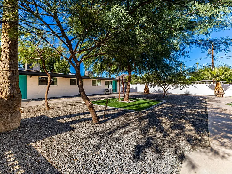 6708 E. Cheery Lynn Rd. — Photo 22