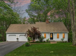 14 Pine Ledge Dr, Scarborough, ME 04074