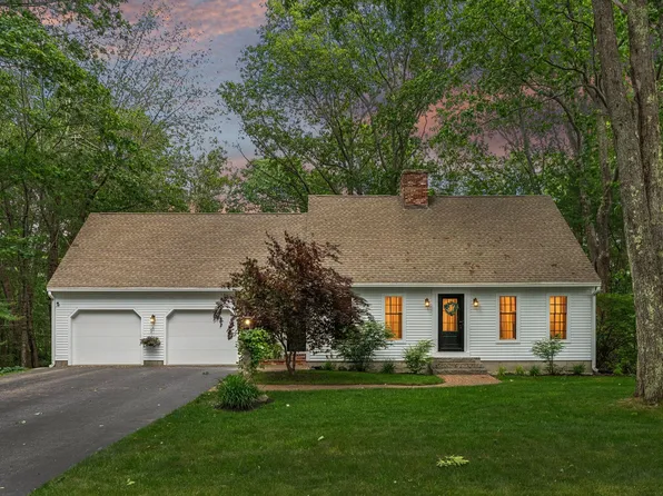 14 Pine Ledge Drive, Scarborough, ME 04074