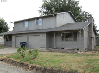 584 S 47th Pl, Springfield, OR 97478