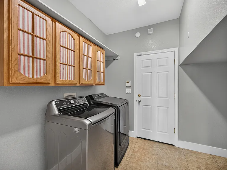 1490 Peppertree Rd — Photo 16