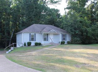 52 Old Oak Cres, Jackson, TN 38305