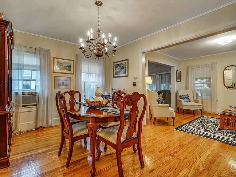 514 Brighton Ave — Photo 11