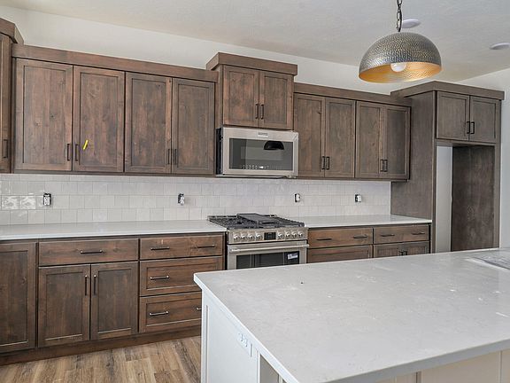 2nd image of 4972 S Sycamore Avenue