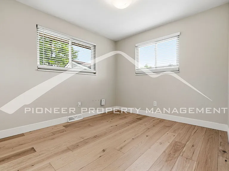 6801 W 32nd Ave — Photo 11