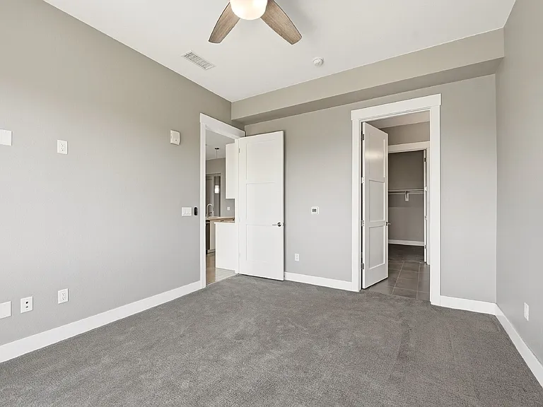 4885 S Monaco St #206 — Photo 12
