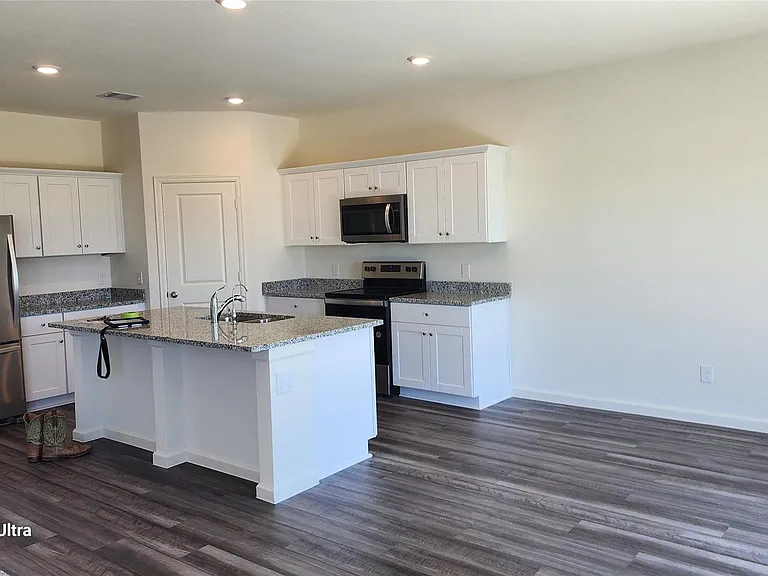 27215 Blue Pool Dr — Photo 6
