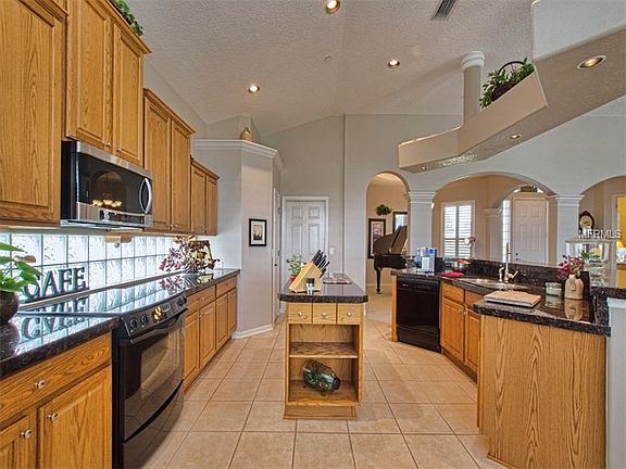 5th image of 23336 Oak Cluster Dr