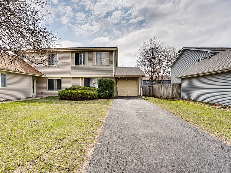 1111 Brunswick Ln — Photo 2