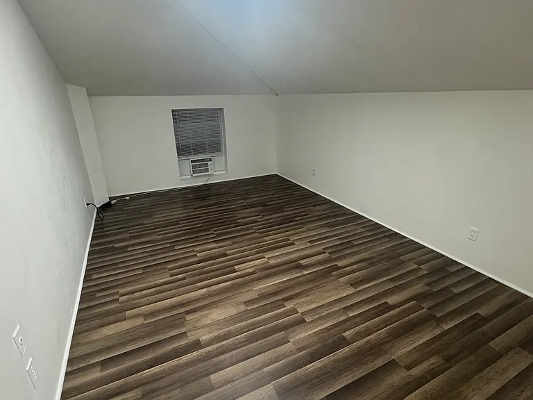 124 S Fern St — Photo 8
