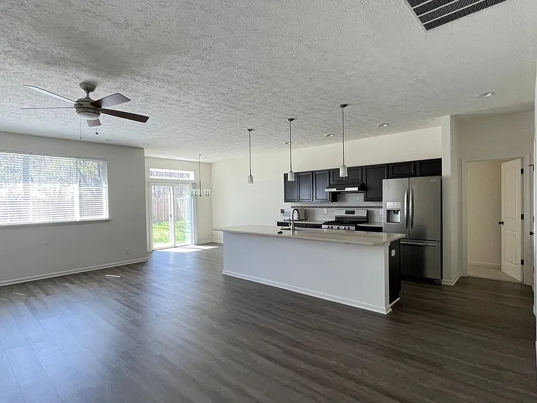 2869 Morallion Dr — Photo 2