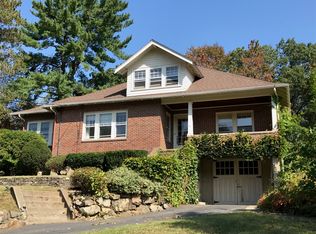 31 Rockridge Rd, Waltham, MA 02453