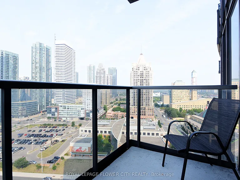 330 Burnhamthorpe Rd W #1902 — Photo 29