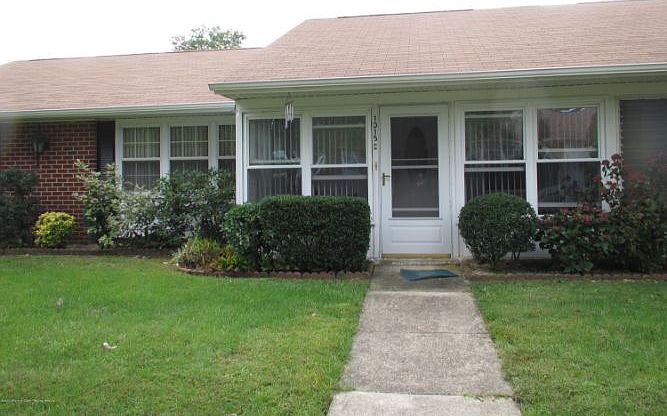 1st image of 1015C Aberdeen Dr