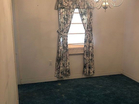 5th image of 115 Joslen Blvd
