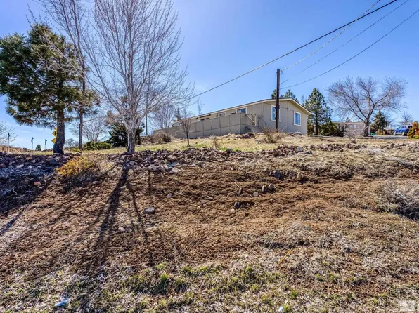 3970 Braxton Cir, Sun Valley, NV 89433