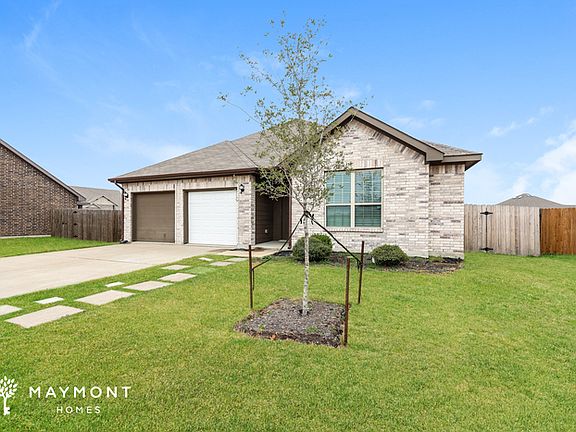 3rd image of 202 Shetland Ct