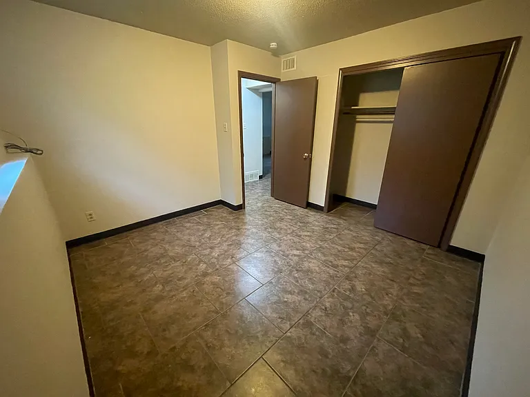 4453 W Bellview Dr #A — Photo 12
