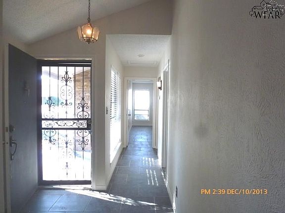3rd image of 4207 Seabury Dr