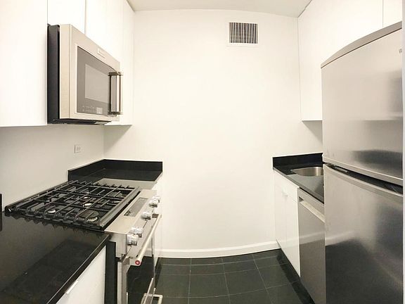 5th image of 501 E 87th St APT 9G