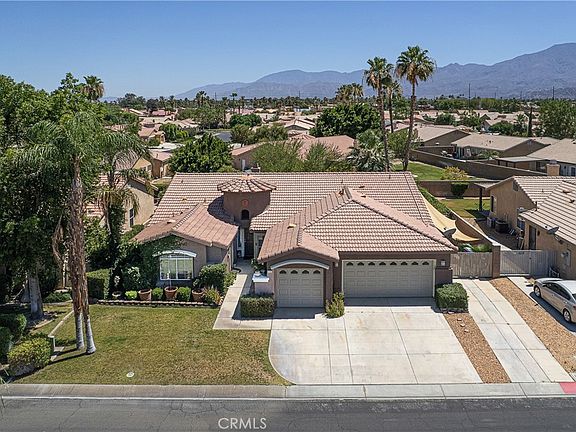 3rd image of 81353 Avenida Rosada