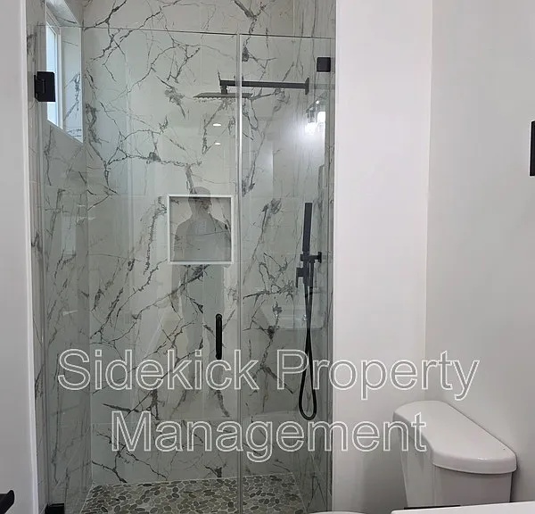 432 W Garfield Ave #A — Photo 20