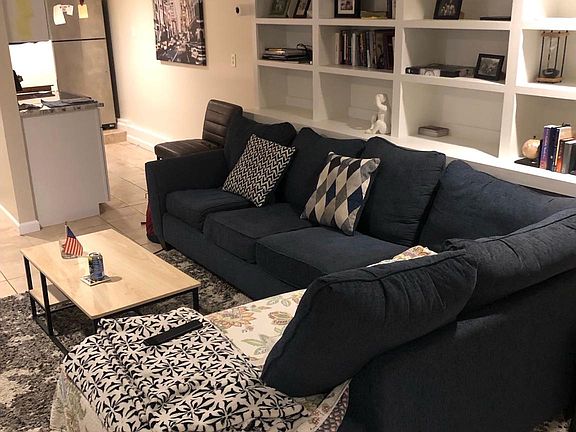 4th image of 1817 Belmont Rd NW #1