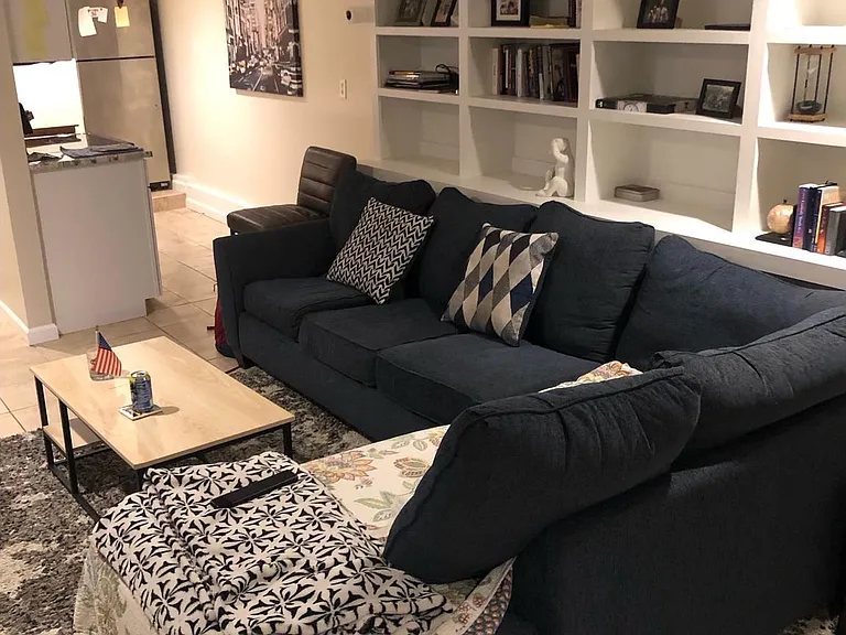 1817 Belmont Rd NW #1 — Photo 4