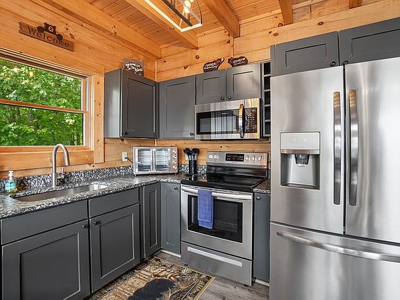 23rd image of 91 Lady Slipper Ln