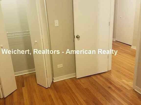 2nd image of 2442 W North Shore Ave #3W