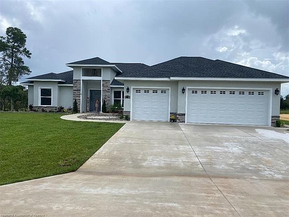 4th image of 5095 Pebble Beach Dr