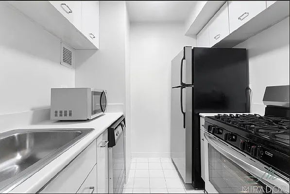 Rented by Mirador Real Estate | media 6