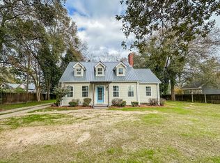 204 N Live Oak St, Geneva, AL 36340