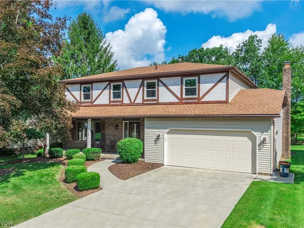 6200 Ely Vista Dr, Parma, OH 44129