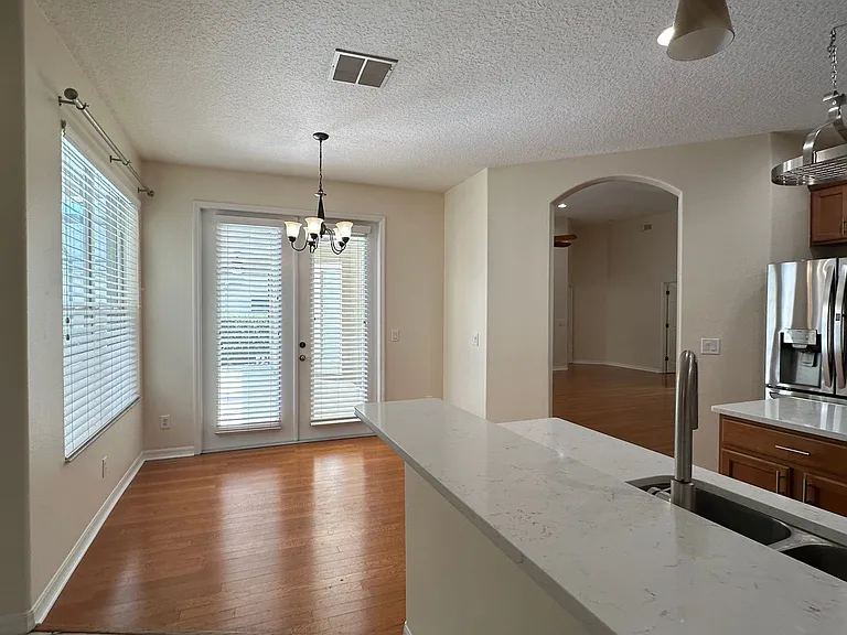 1653 Cherry Ridge Dr — Photo 31