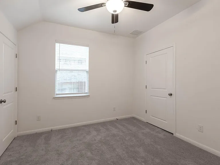 309 Barton Oak Trl — Photo 16