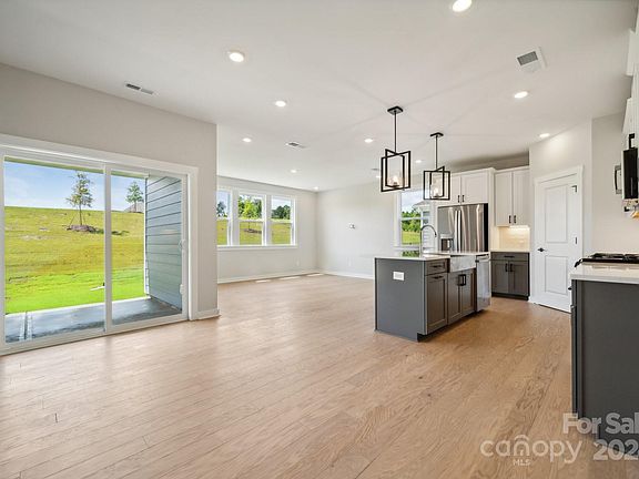 3rd image of 14048 Lake Home Ln