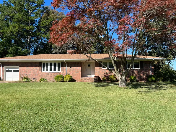 104 Cove Cir, Chesapeake, VA 23325