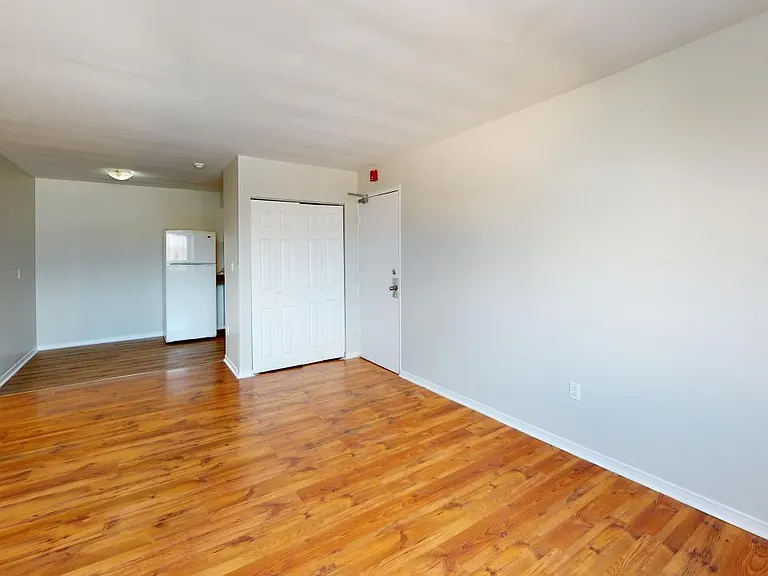 3225 College Ave — Photo 2