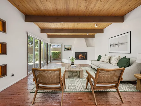 225 Amherst Dr SE, Albuquerque, NM 87106