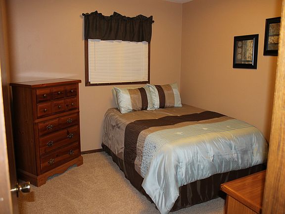 Bedroom 2 - 11.5 x 10