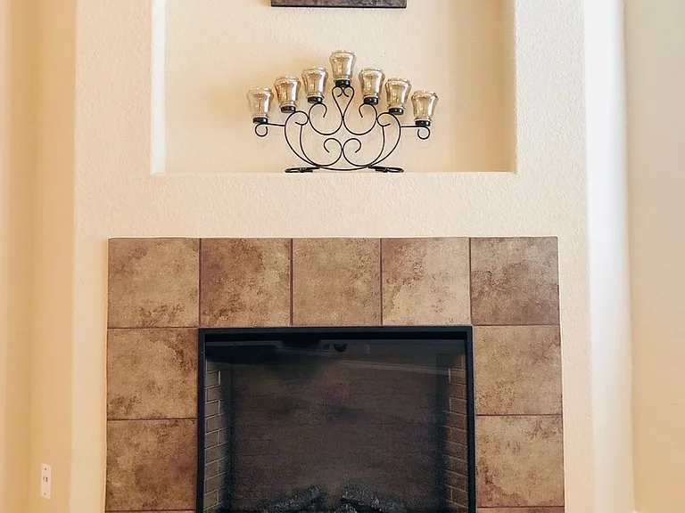 7315 Elizabeth Way — Photo 9