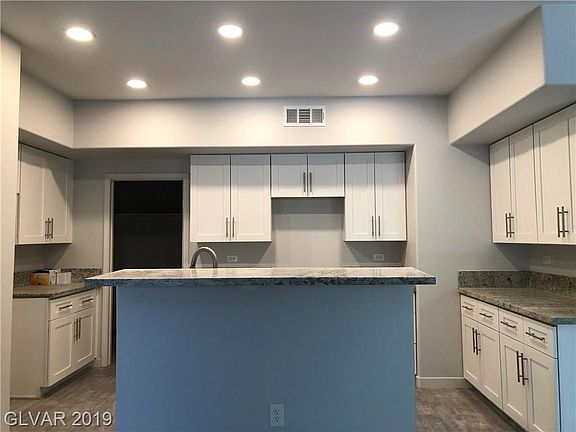 3rd image of 8250 N Grand Canyon Dr Unit 2104