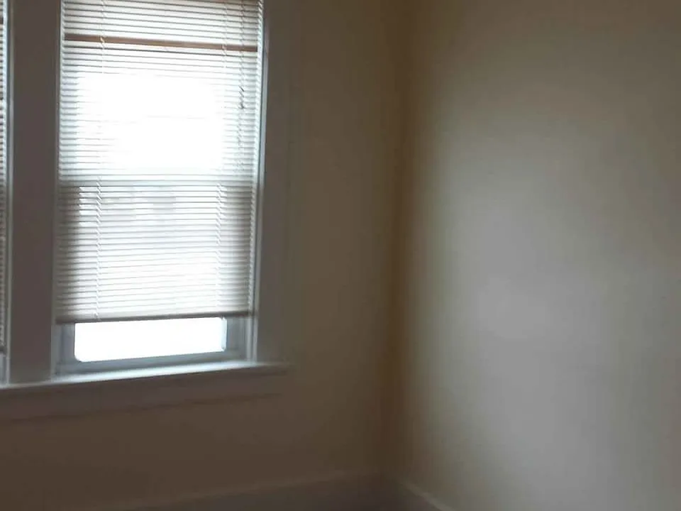 401 Beattie St #2