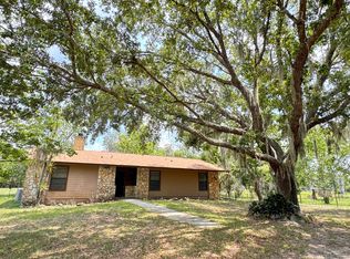 1351 Bi Wood Dr, Geneva, FL 32732