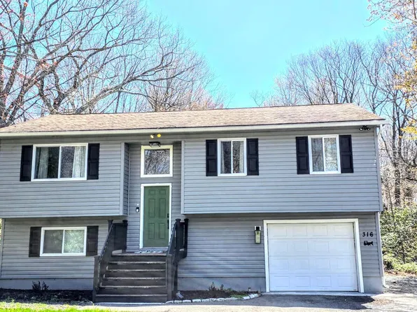 316 Coach Rd, Tobyhanna, PA 18466