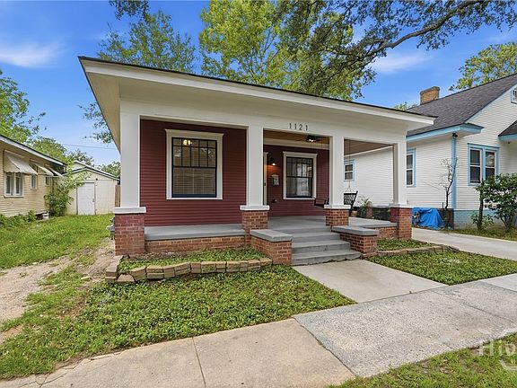 3rd image of 1121 SE 36th Street